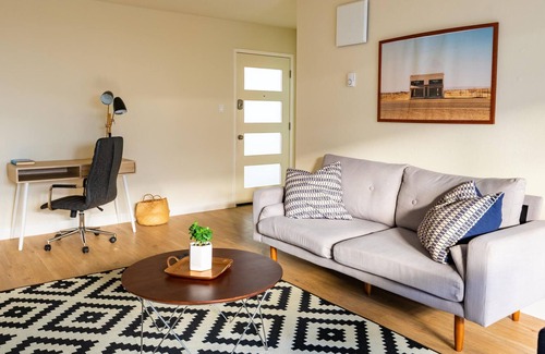 Belmont Apartment | Renovated 1BR in Belmont Near Markets and Parks