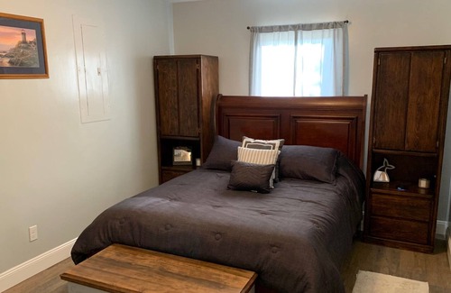 Lorain House | Renovated 2 bedroom / 1 bathroom house with large garage.