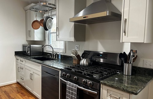 North Augusta Cottage | Renovated 2BR Cottage near Downtown, Greeneway, SRP Park, and Augusta National