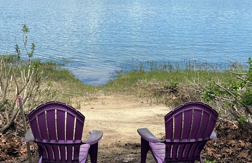 Summersea House | Renovated 3-bedroom all with on-suites on the water house in Mashpee
