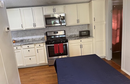 High Springs House | Renovated 3 BR Near Ginnie Springs