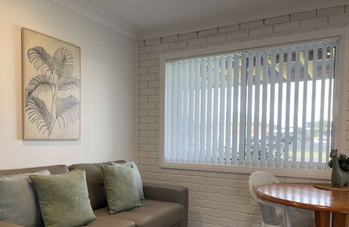 Greenwell Point House | Renovated 3BR home with large garden and superb water views