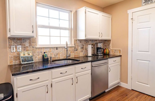 Bentonville House | Renovated 3BR2BA home near bike trails and Brewery
