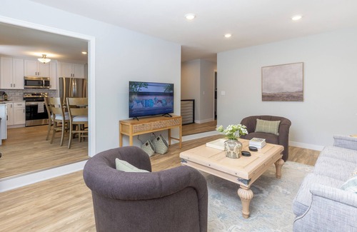 Richfield House | Renovated 5-bedroom house in Minneapolis, Richfield.