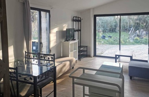 Pujaut House | Renovated 50m2 house in 2021, swimming pool, 10min Avignon