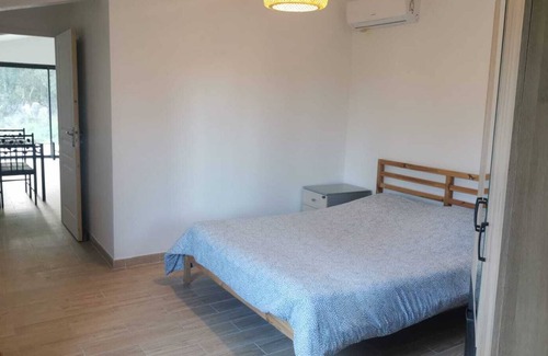 Pujaut House | Renovated 50m2 house in 2021, swimming pool, 10min Avignon