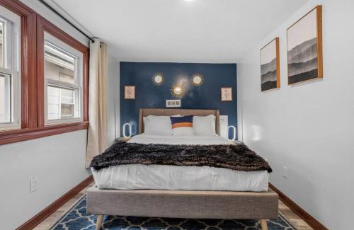 Atlantic City House | Renovated 6BR 2BA AC home and Game Room