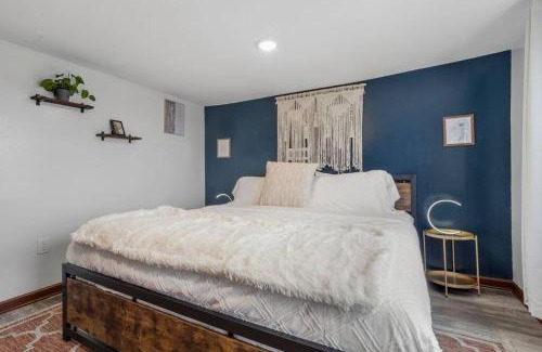 Atlantic City House | Renovated 6BR 2BA AC home and Game Room