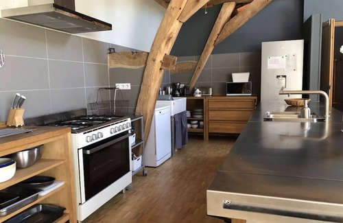 Givry House | Renovated accomodation in former 'chais' of Givry near local shops and vineyards