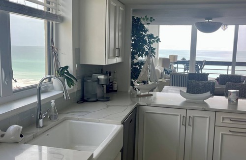 Longboat Key Condo | Renovated and bright corner beachfront unit in well appointed popular complex!