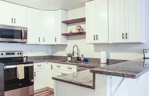 Durham Apartment | ★Renovated Apartment 6 Minutes from Duke Hospital★
