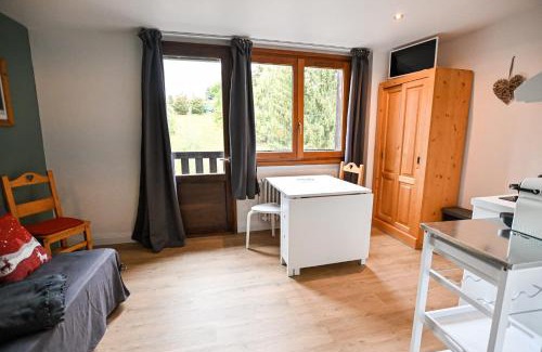 Combloux Apartment | Renovated apartment and Near The Slopes!
