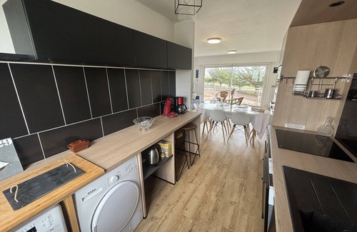 Finistere Apartment | Renovated apartment facing the beach
