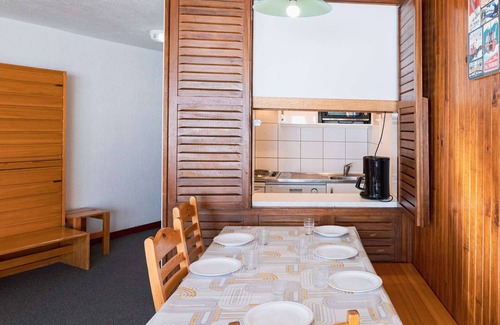 Val-Thorens Apartment | Renovated apartment in Val Thorens, 6 people, modern mountain style