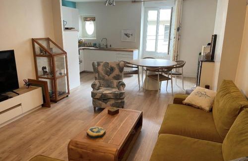 Dinard Apartment | Renovated apartment - near beach