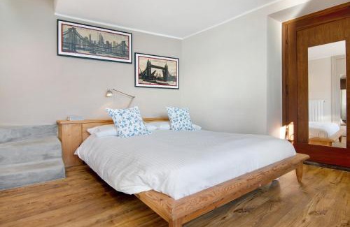 Moltrasio Apartment | Renovated Barn of the year 1500