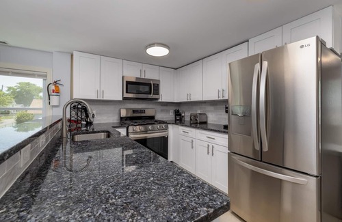 Villas House | Renovated Bay Duplex Kayaks Fishing Poles Beach Equipment!