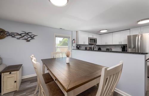 Villas House | Renovated Bay Duplex Kayaks Fishing Poles Beach Equipment!