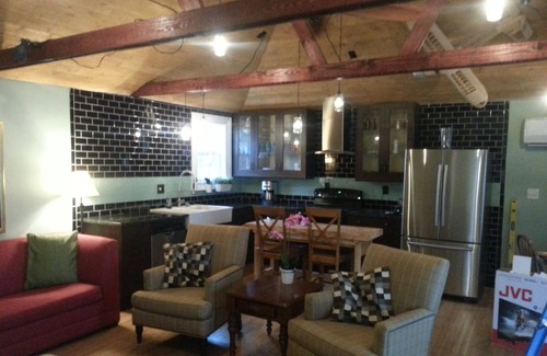 Alta Vista House | Renovated Carriage House, Swimming Pool, Upstairs