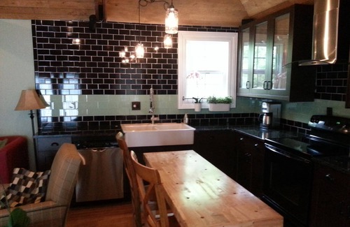 Alta Vista House | Renovated Carriage House, Swimming Pool, Upstairs