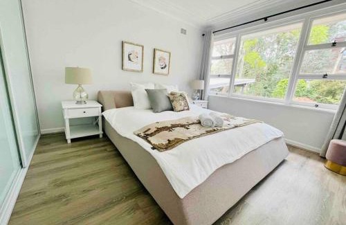 Roseville House | Renovated charming & cozy house (Walk to Station)