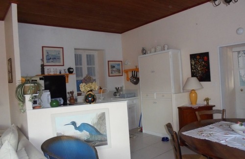 Barbatre House | Renovated country house of about 70 M2 with enclosed garden
