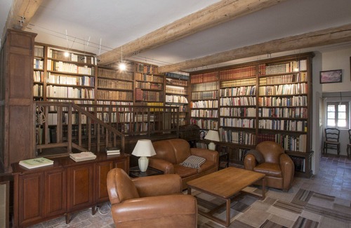 Crestet House | renovated country house "Calade"