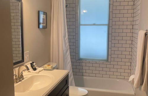 Northside District Apartment | Renovated Downtown Lexington Apartment