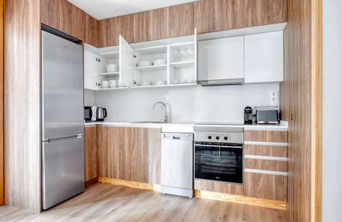 El Born Apartment | Renovated El Born 2BR nr Port Vell, by Blueground