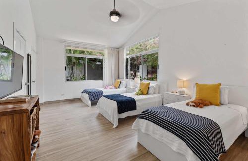 Playa Grande Villa | Renovated Family Home BBQ - Pool