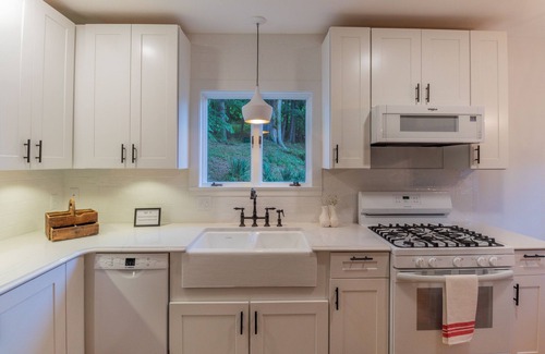 State College House | Renovated Farmhouse 1mile from the Beaver Stadium