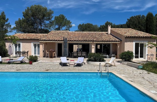 La Bouverie House | Renovated Provençal house 2025, swimming pool, 3000 M2 land