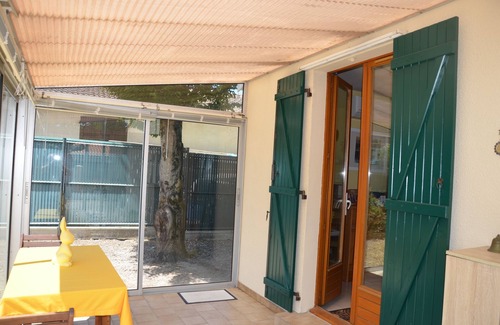 Saint-Vivien-de-Medoc House | Renovated house 15 kilometers from the ocean. Pets not allowed.