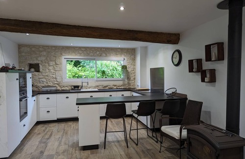 Razac-de-Saussignac Cottage | Renovated house, private garden, near Bergerac
