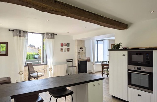Razac-de-Saussignac Cottage | Renovated house, private garden, near Bergerac