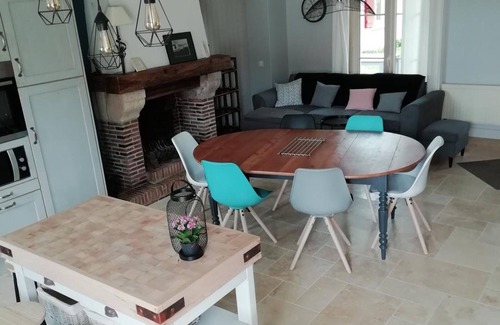 Mont-pres-Chambord Cottage | Renovated Home with Garden Near Loire Castles, Sleeps 6, Family-Friendly