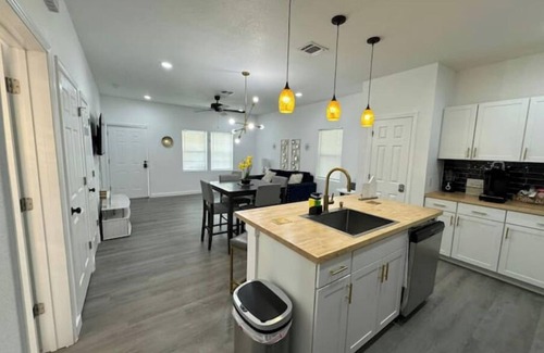 Highland Park House | Renovated home 5 min downtownn