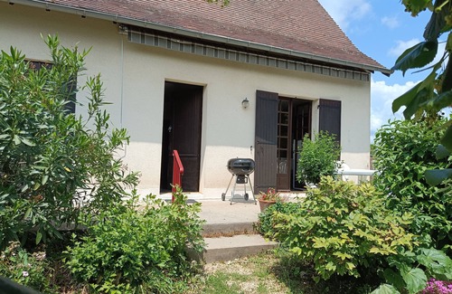 Badefols-d'Ans House | Renovated house with view and heated pool