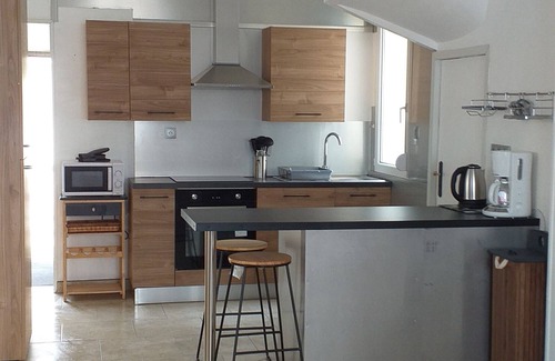 Martin-Eglise House | Renovated house with terrace next to the owners