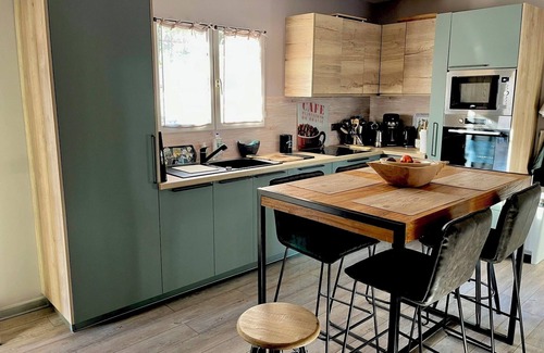 Saint-Didier House | Renovated house with swimming pool, garden, and air conditioning throughout the house