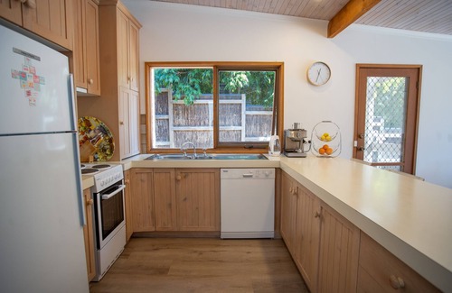 Portsea House | Renovated House with large Northerly facing Sun Deck & Private outlook.