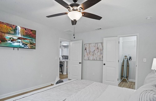 Tallahassee Cottage | Renovated Luxury Cottage 4mins to I-10