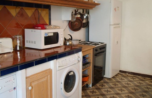 Puyloubier House | Renovated Medieval House at the Foot of Mont. Ste. Victoire