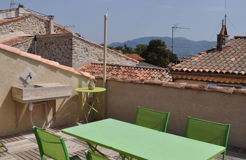 Puyloubier House | Renovated Medieval House at the Foot of Mont. Ste. Victoire