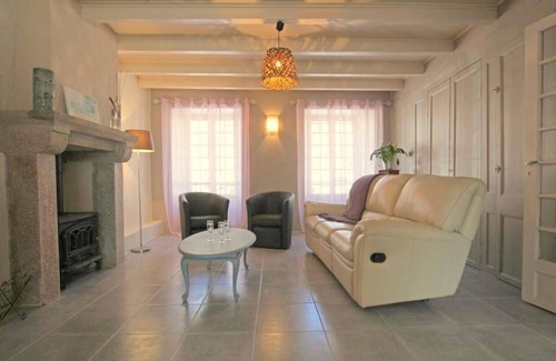 Barfleur House | Renovated, modern and very central house! Terrace and garden