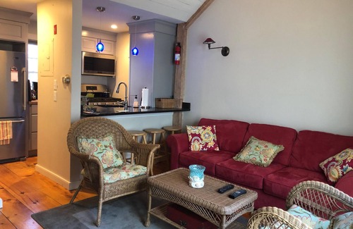 Mashpee Condo | Renovated Nantucket Style 2 Bed/2 Bath Cottage, Steps to Private Beach, Market.