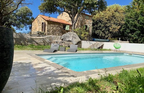 Vetricella Villa | Renovated old mill with private pool, beach 5 minutes away. Authentic and charming.