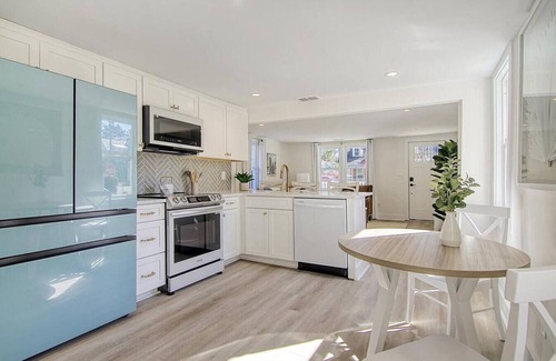 Old Village House | Renovated - Old Village - Close to Beach/Downtown