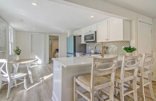 Old Village House | Renovated - Old Village - Close to Beach/Downtown