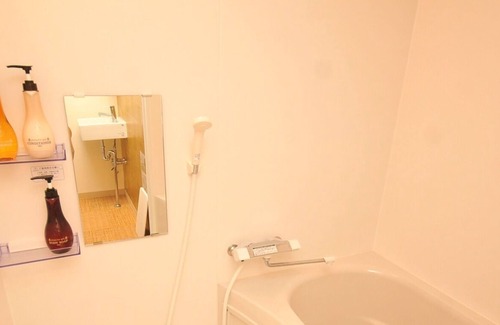 Nakatsu Apartment | Renovated Private AptWalk to Nakatsu Sta 1 min41 - 1172 Nakatsu Kitaku Osaka Maison Milano Nakatsu 401 / Osaka Ōsaka